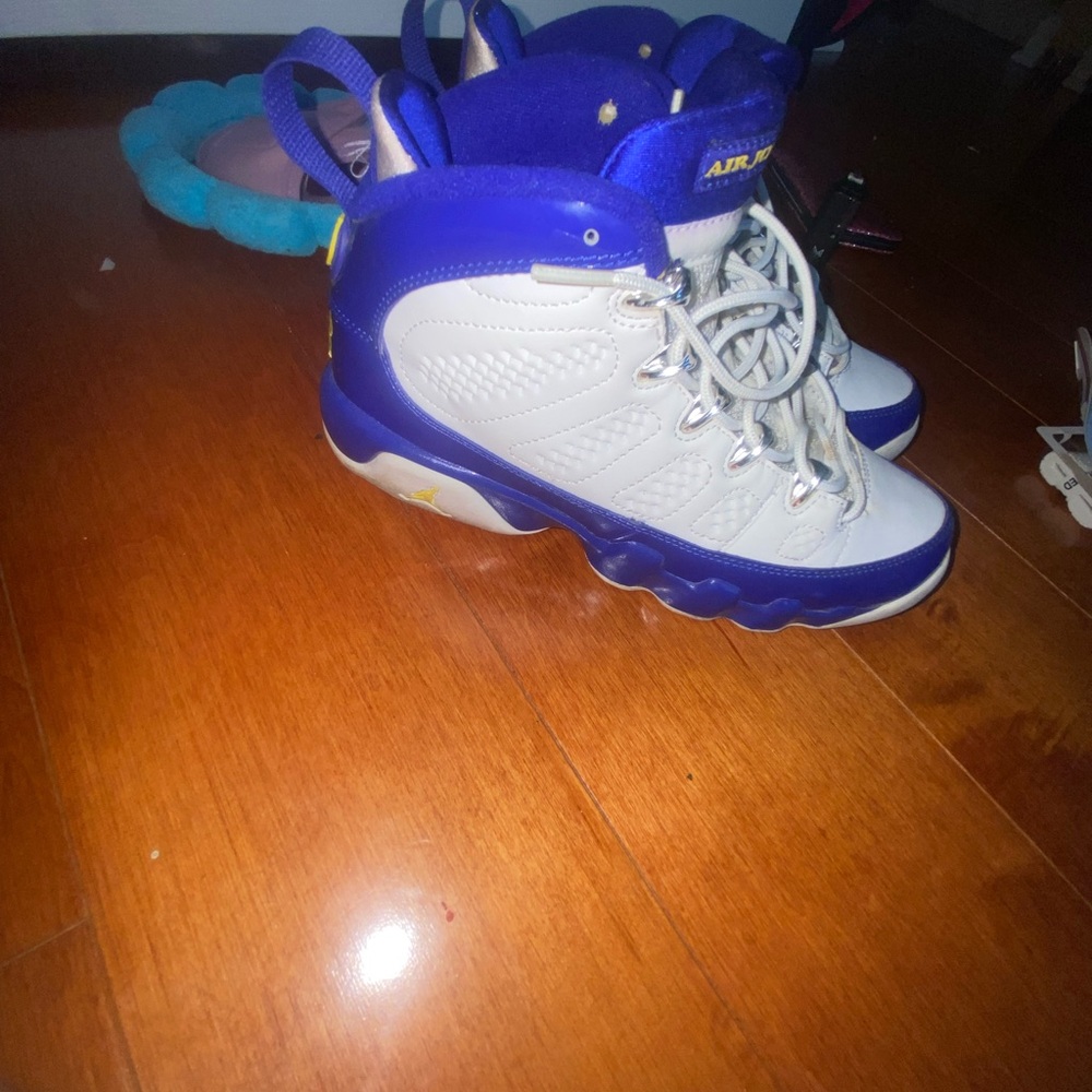 Jordan Kids Sneakers - White and Purple